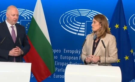 Шефката на ЕП увери Желязков: Много близо сте до...