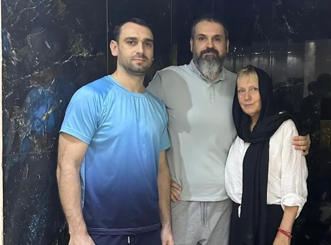 Елена Йончева с фрапиращ разказ как е стигнала до пленените моряци