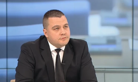 Балабанов взриви ефира на БНТ с брутална подигравка, водещите в шок