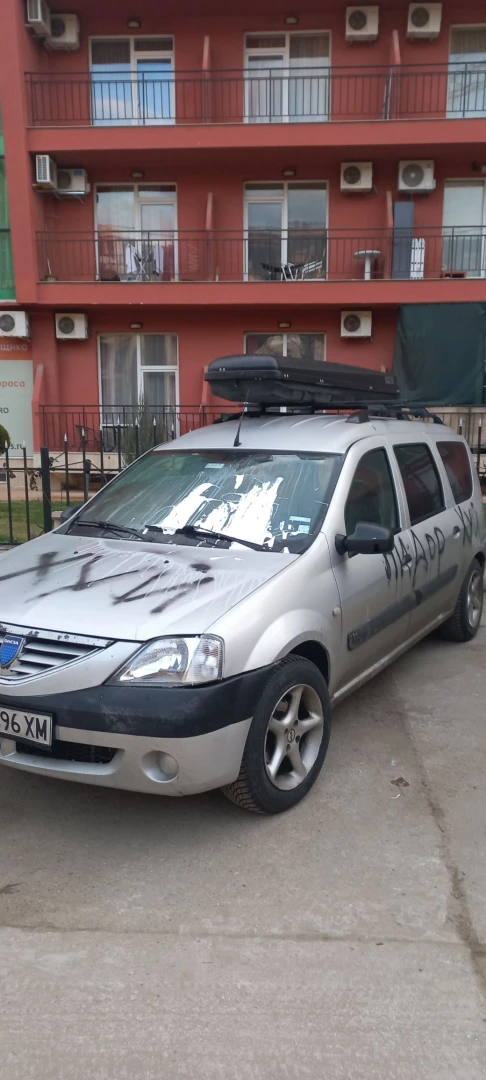 Издраскаха кола в Слънчев бряг с гнусни надписи на руски СНИМКА