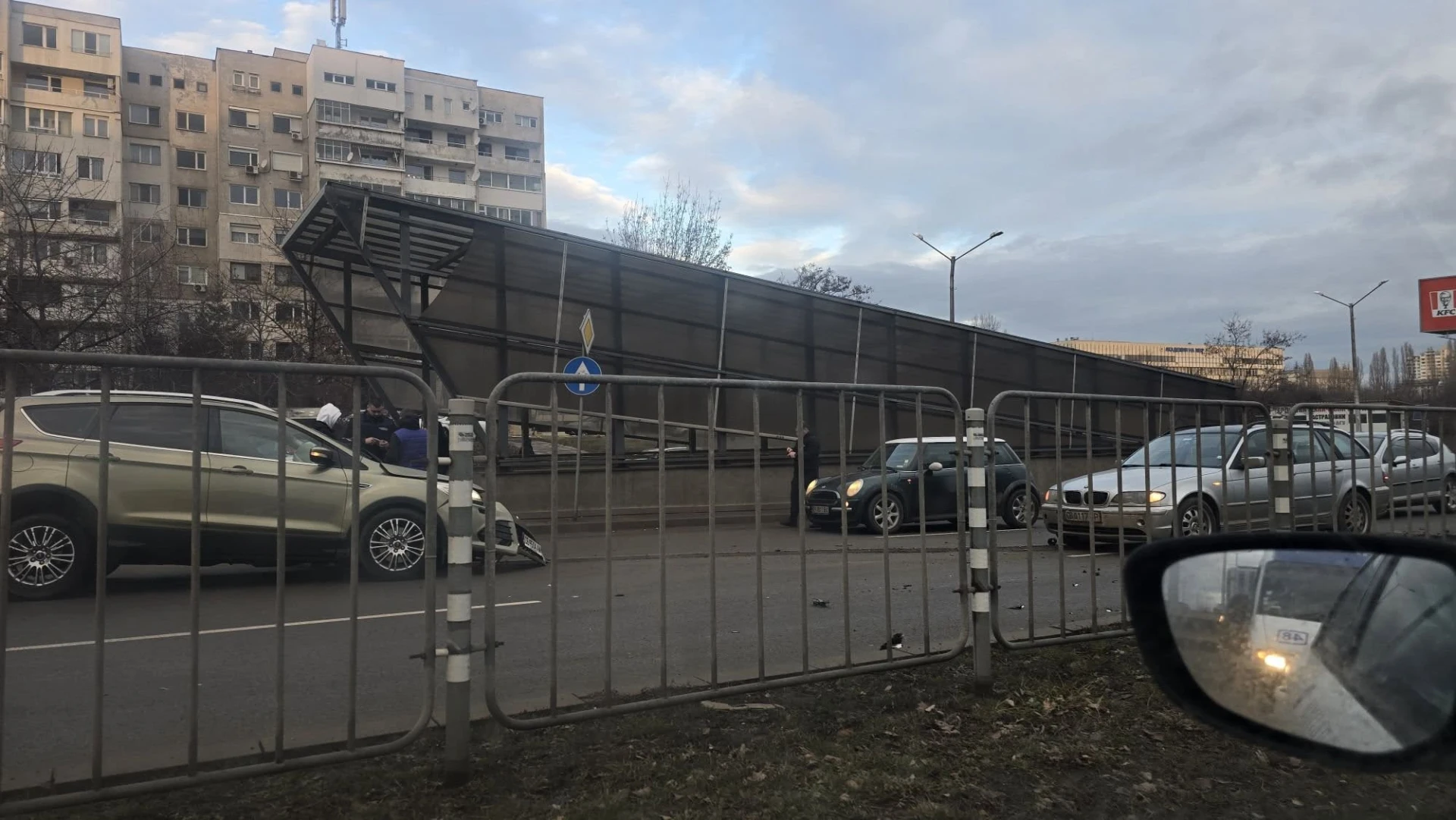 Адско верижно меле в София, зрелищни СНИМКИ