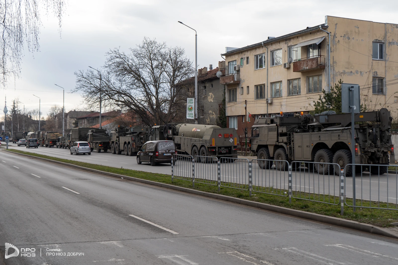 Военен конвой премина по улиците на Добрич СНИМКИ 
