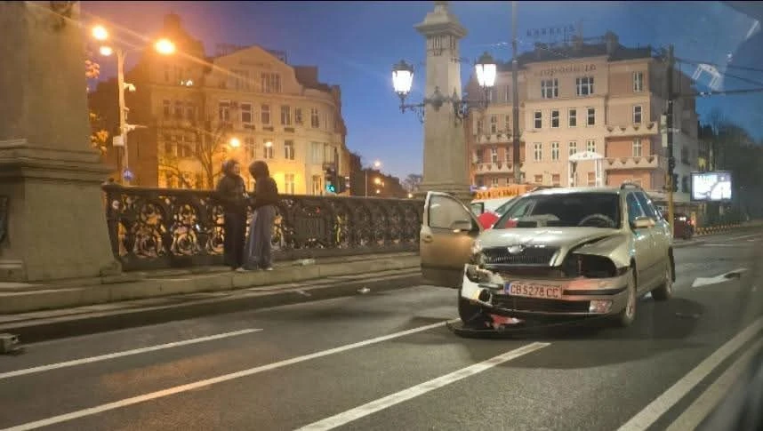 Извънредна ситуация в ранни зори на пъпа на София СНИМКИ