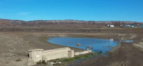 Водата от „Чудовището на Северозапада“ се отдръпна и ето какво се показа на дъното СНИМКИ
