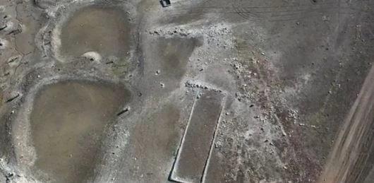 Водата от „Чудовището на Северозапада“ се отдръпна и ето какво се показа на дъното СНИМКИ