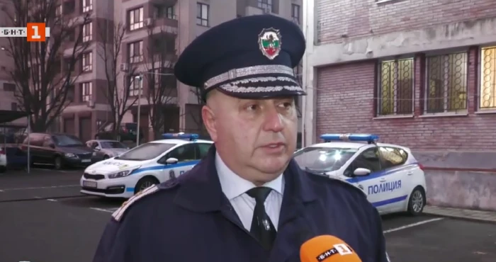 Нови разкрития за свирепото момичешко меле в бургаски мол, а безучастният охранител...