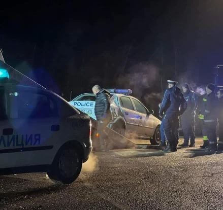 Бясна гонка по ключов столичен булевард, ченгета летят след... СНИМКИ