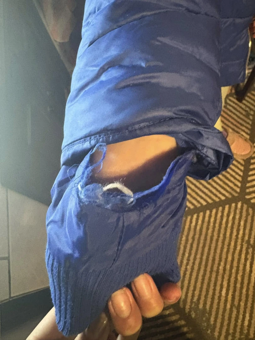 Жената от свирепия екшън с полицаи в Годеч взриви мрежата с брутални СНИМКИ и ВИДЕО 18+