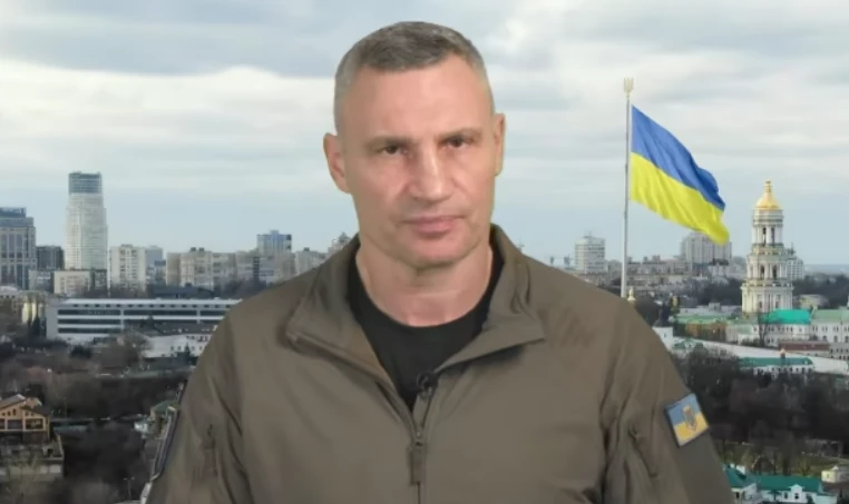 Конфликт в Киев: Кличко обвини обкръжението на Зеленски