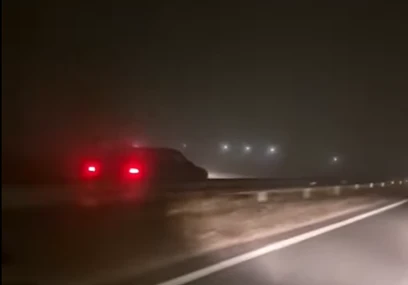 Що за безумие е това на АМ "Тракия" насред мъглата СНИМКИ