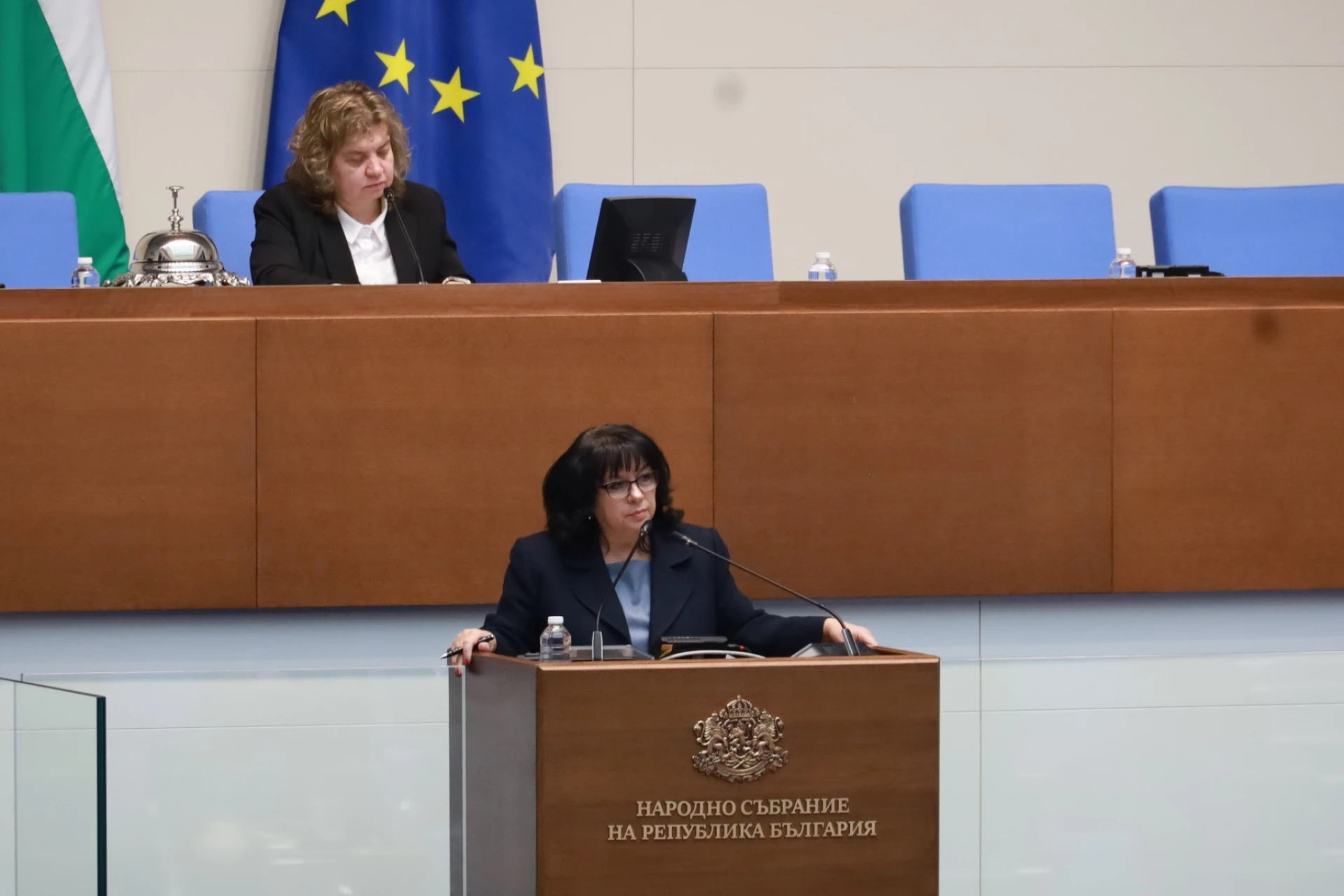 Теменужка Петкова сви сърцата на българите, ето откъде идва дупката от 18 млрд. лв. в бюджета БЛИЦ Live
