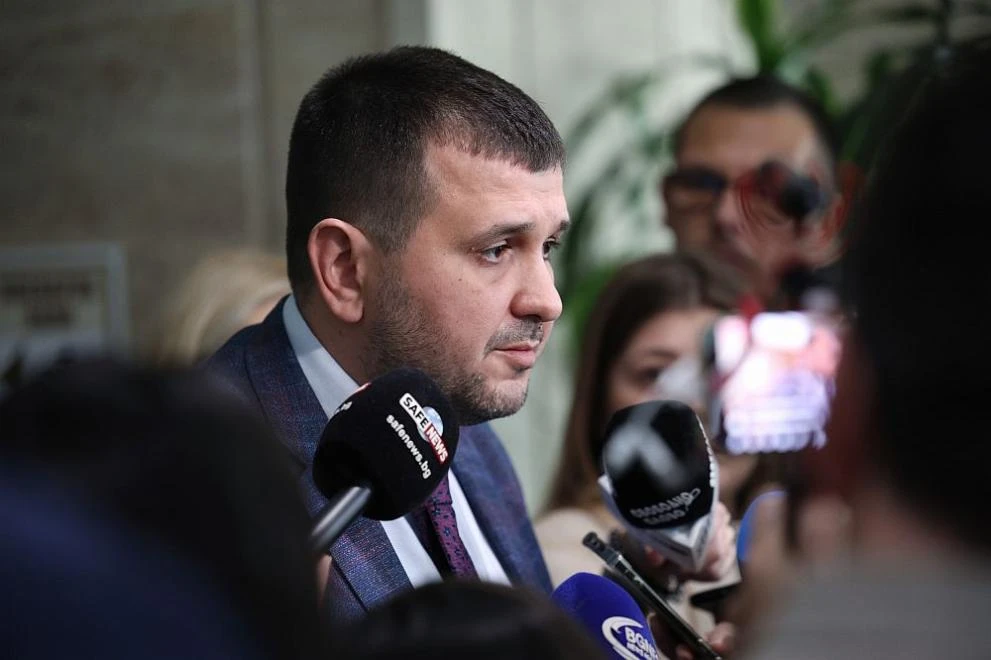 ПП-ДБ: Предлагаме премахване на всички паметници, които символизират комунистическия режим в България