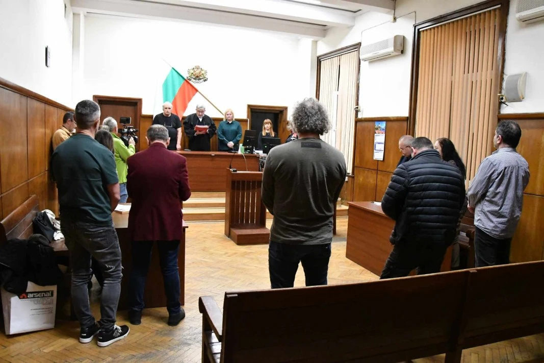 Ясна е съдбата на Красивия и аверите му, 9 години след "обира на века" СНИМКА