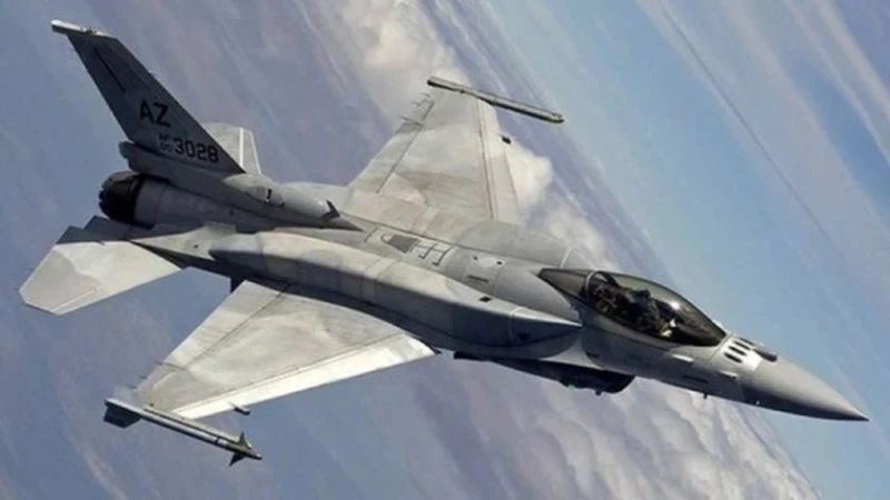 ChatGPT се произнесе: F-16 Block 70 или руските изтребители - кой е по-добрият? 