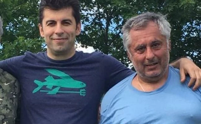 Кирил Петков превъртя играта, дори баща му го опроверга СНИМКИ