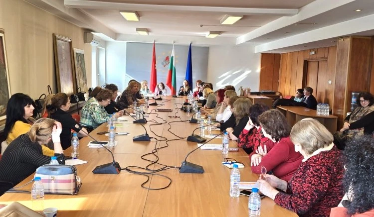 ОЖС-БСП: Осъждаме грубите прояви на народни представители към Наталия Киселова