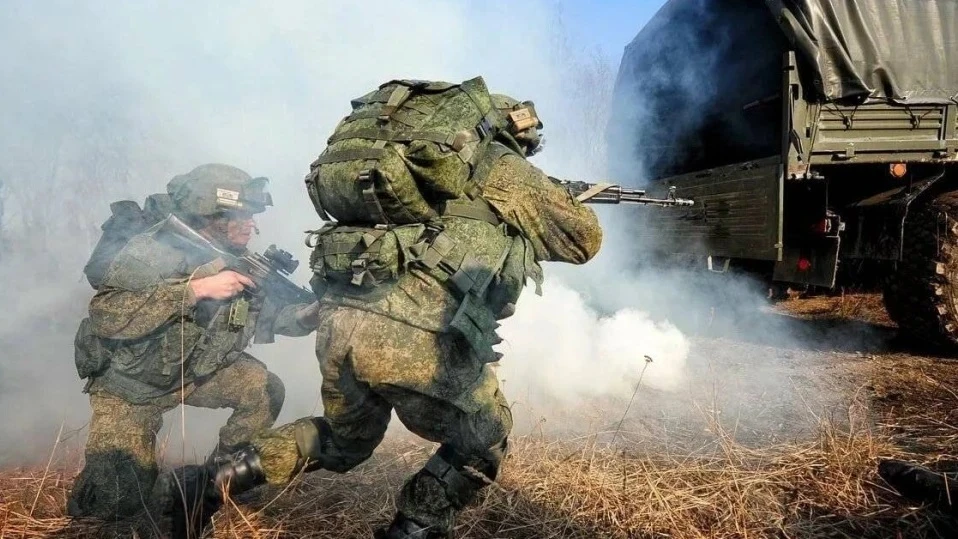 В Украйна стрелят служители на службата за мобилизацията, за да се спасят от войната
