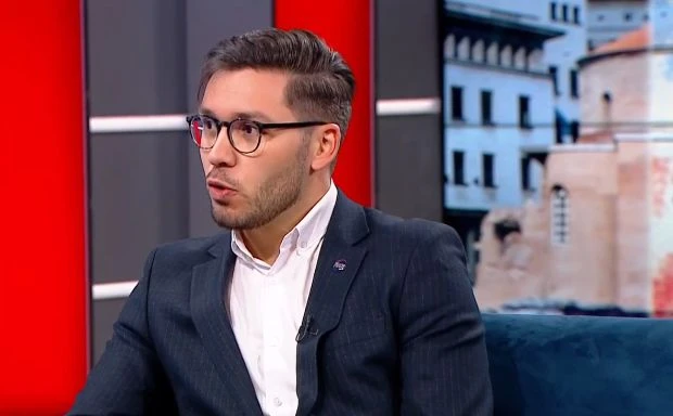 Нечуван скандал между Контрера и Спасов за смокинови листа, Митко Светофара и един доклад