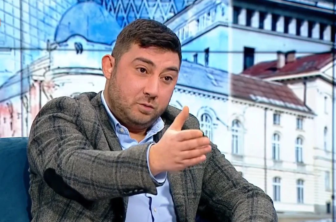 Нечуван скандал между Контрера и Спасов за смокинови листа, Митко Светофара и един доклад