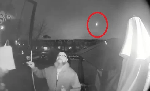 Кошмарно ВИДЕО от момента на самолетната катастрофа във Филаделфия