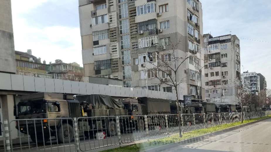 От МО с последни новини за военните колони по пътищата на страната 