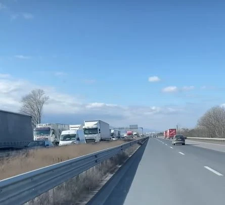 Ад за шофьорите на АМ "Тракия", ето какво се случва
