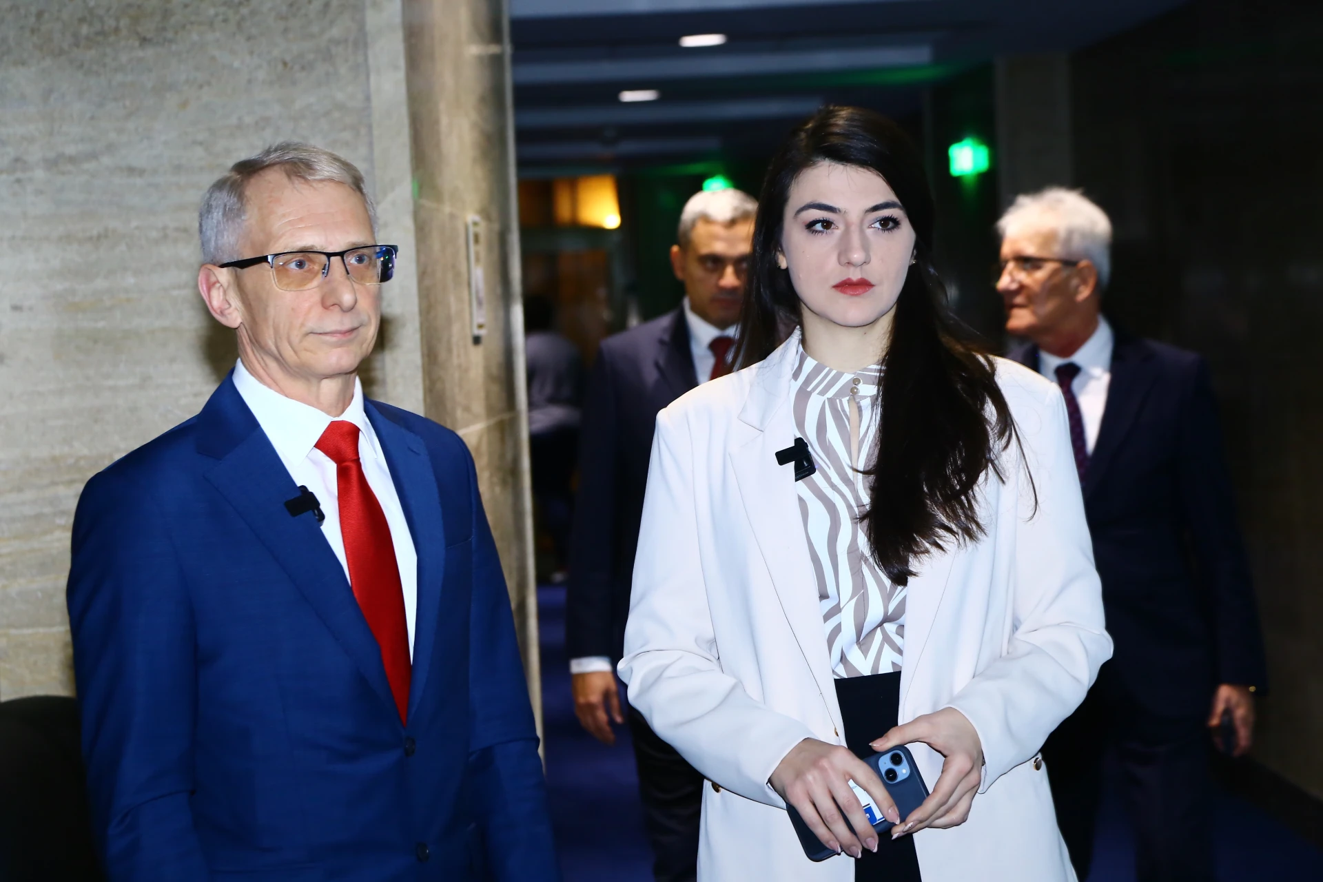 Лена Бориславова замръзна на въпрос за имунитета й СНИМКИ