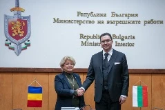 МВР шефът Даниел Митов се срещна с Мартин Макдауъл СНИМКИ