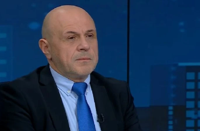 Дончев: 4 години нещата бяха изтървани! Ще бъде постижение, ако отпушим...