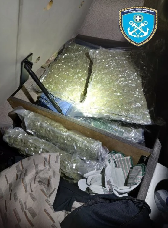 Спипаха в Гърция българин с рекордно количество дрога - камионът му бил пълен СНИМКИ