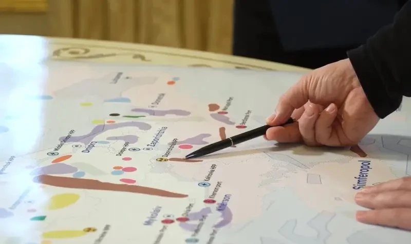 „Говорим за трилиони“: Зеленски показа КАРТА с природните богатства на Украйна, които ще даде на Тръмп ВИДЕО