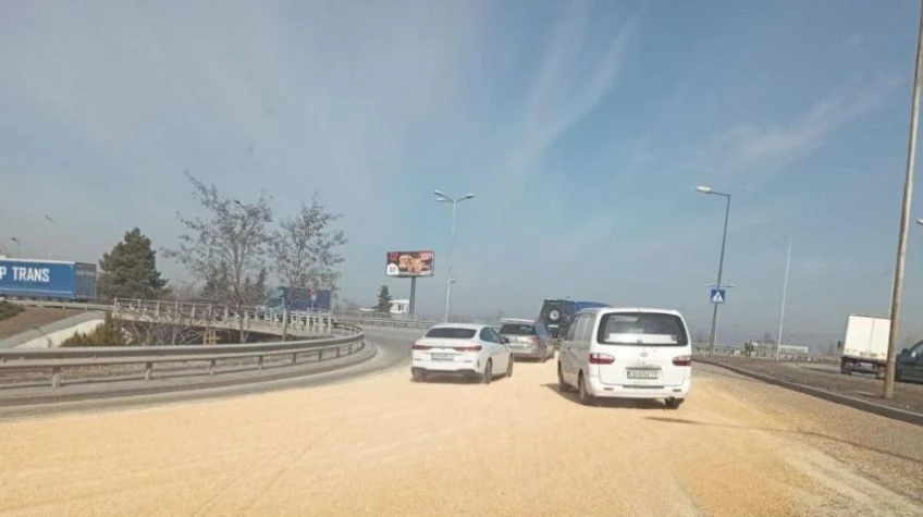 Такова нещо в „Люлин“ не бе ставало, шофьорите в шок СНИМКИ
