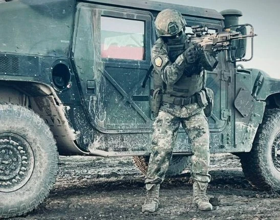 Въоръжени военни и техника излизат по улиците на Хасково 