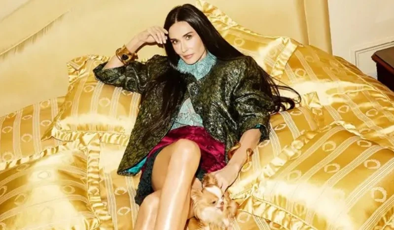 62-г. Деми Мур нагорещи страстите с тези секси СНИМКИ 18+