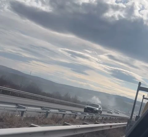 Ужас на АМ "Струма", куп шофьори в капан ВИДЕО 