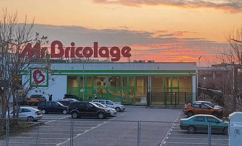 Шок за жителите на Пловдив! Mr. Bricolage затвори след 13 г.