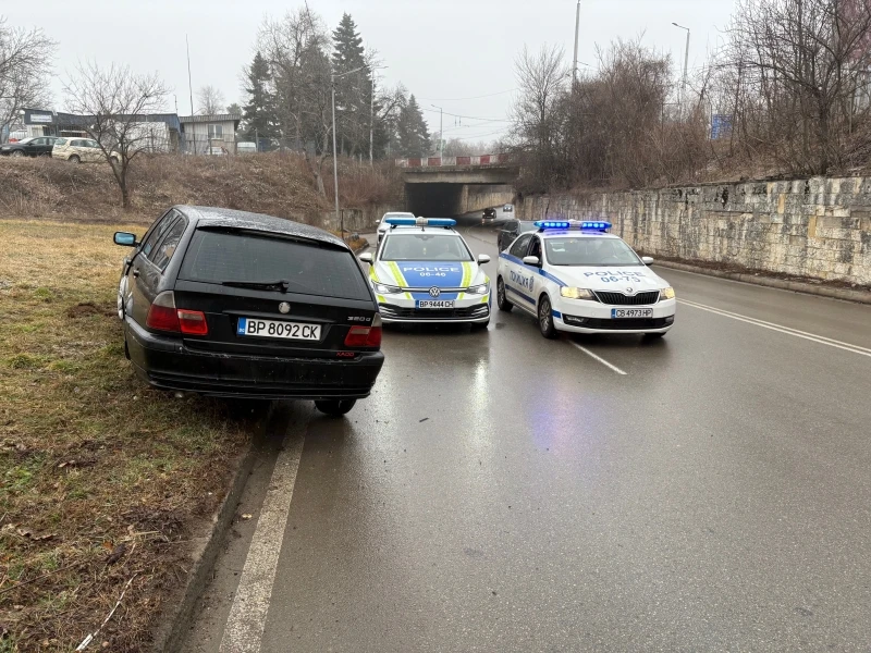 Младежи направиха голяма беля във Враца, веднага дойде полиция СНИМКИ