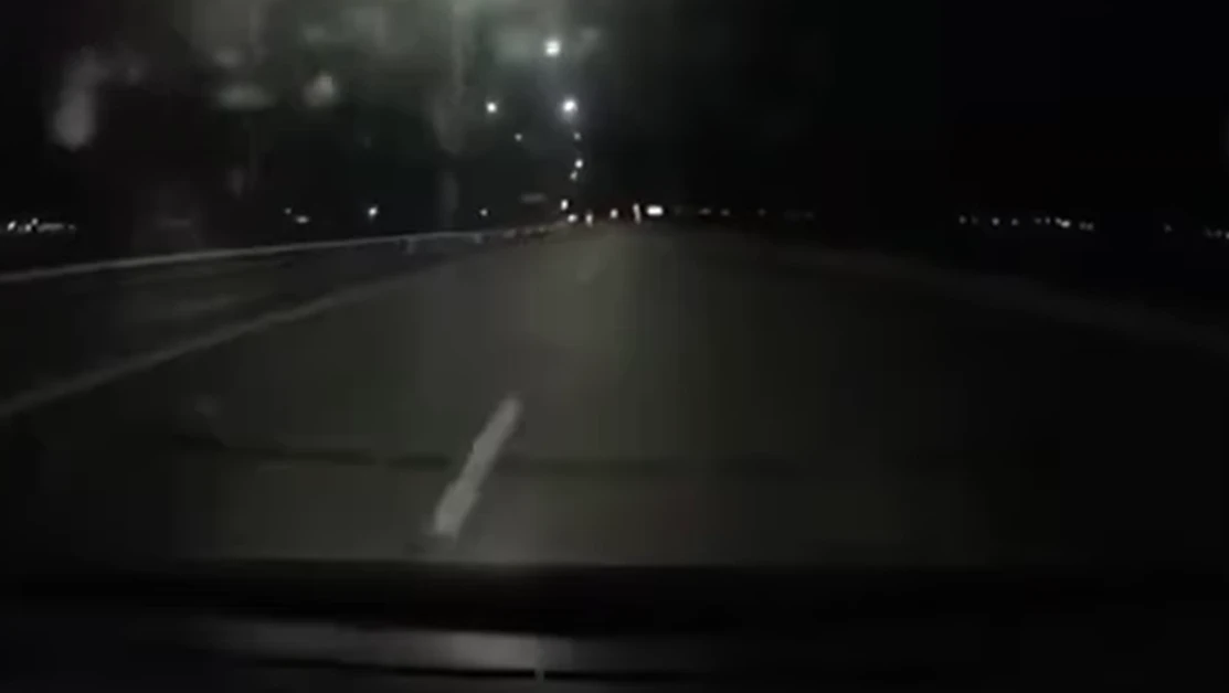 Простотия: Шофьор игнорира знаци на Северната тангента в София и стана мазало ВИДЕО