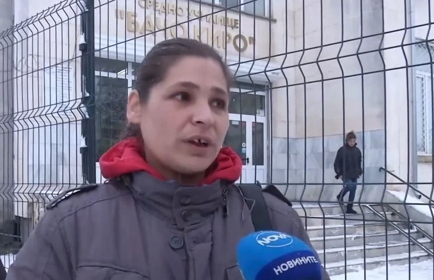 Шестокласник потроши лицето на осмокласничка в училище ВИДЕО