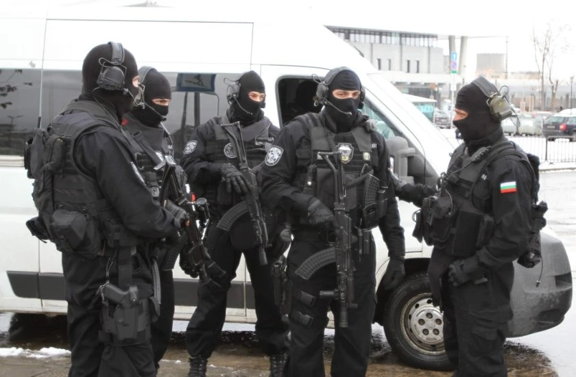 Арестуваха зрелищно българския Пабло Ескобар насред планини от дрога