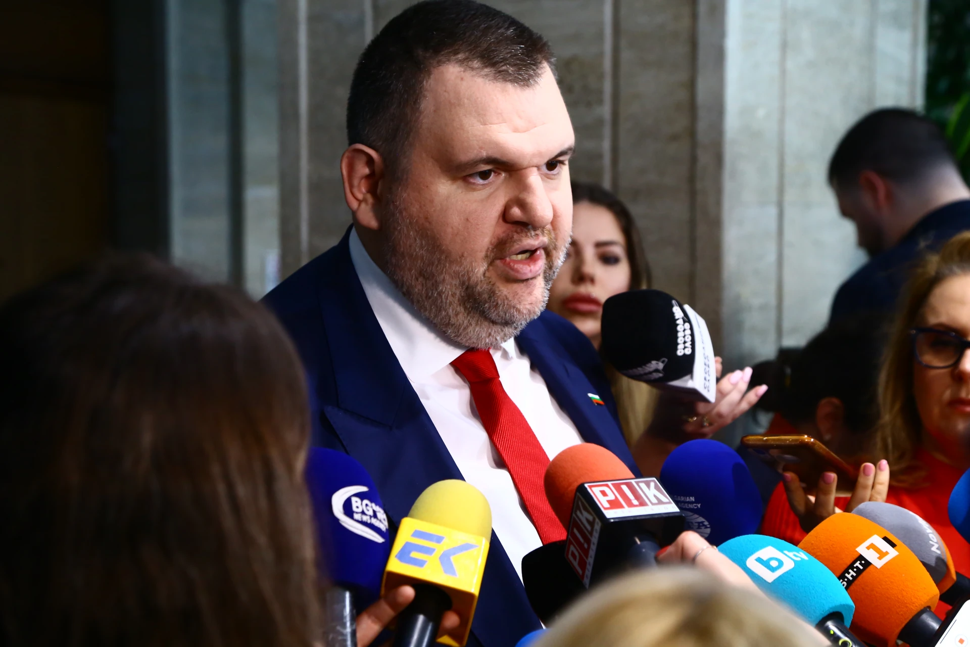 Пеевски с мигновена реакция след обрата в управляващата коалиция за пенсиите