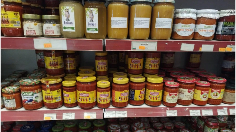 Собственик на магазин проплака: Веригите ни мачкат!