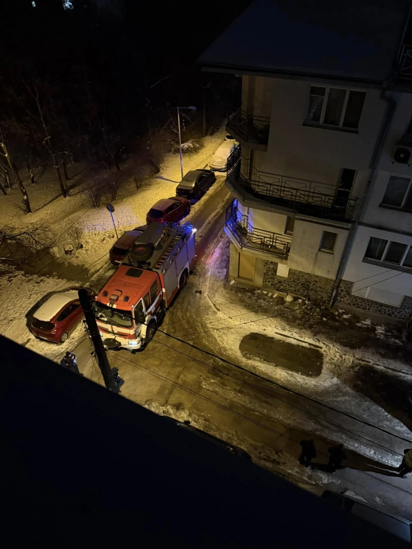 Първо в БЛИЦ! Паника в София, аномалия вся страх във всички СНИМКИ