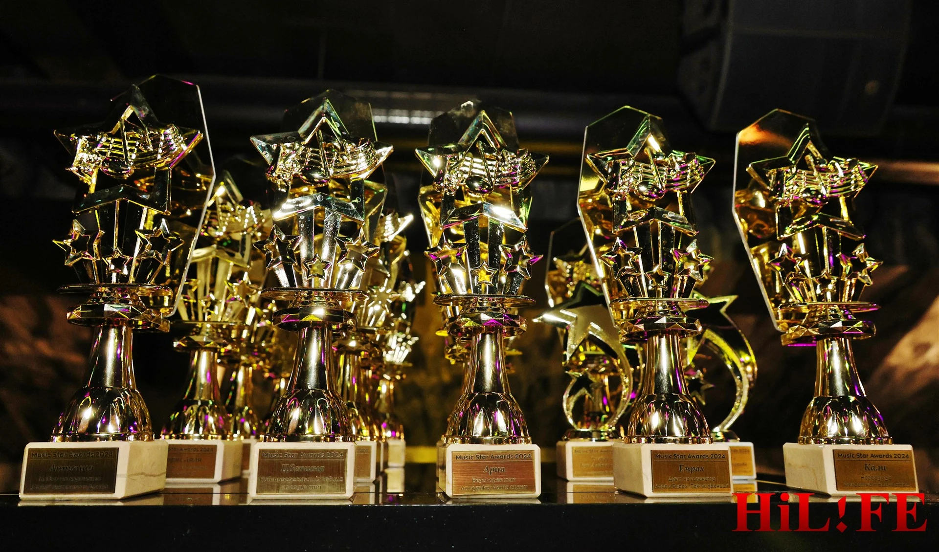 Малена отряза Виктор от "Биг Брадър" на вторите Music Star Awards СНИМКИ
