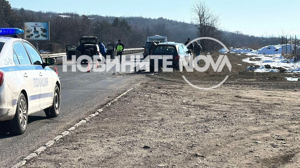 Верижно меле на Подбалканския път, случилото се е потресаващо! СНИМКИ