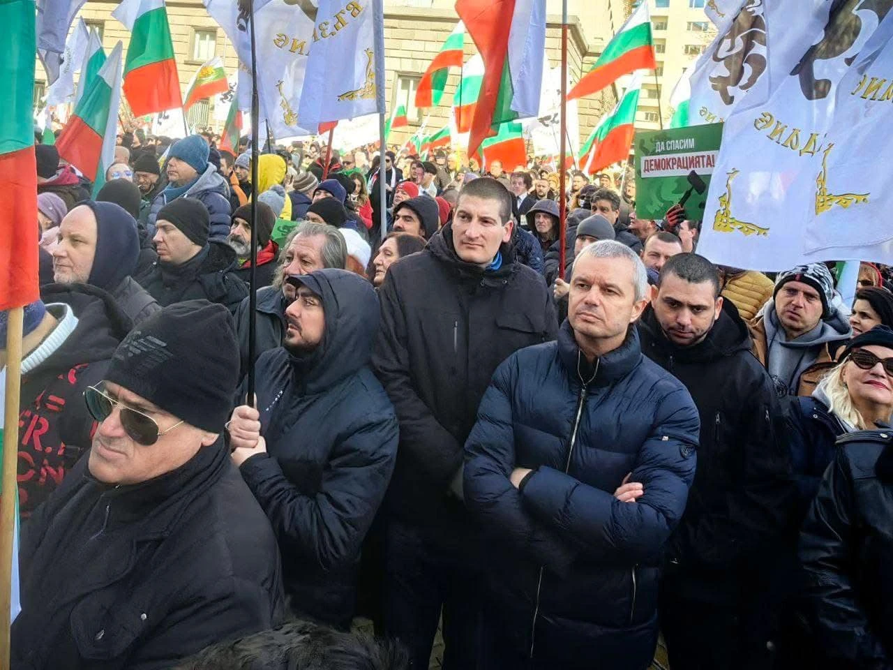 Политолози разкриха Костадинов – добър актьор е