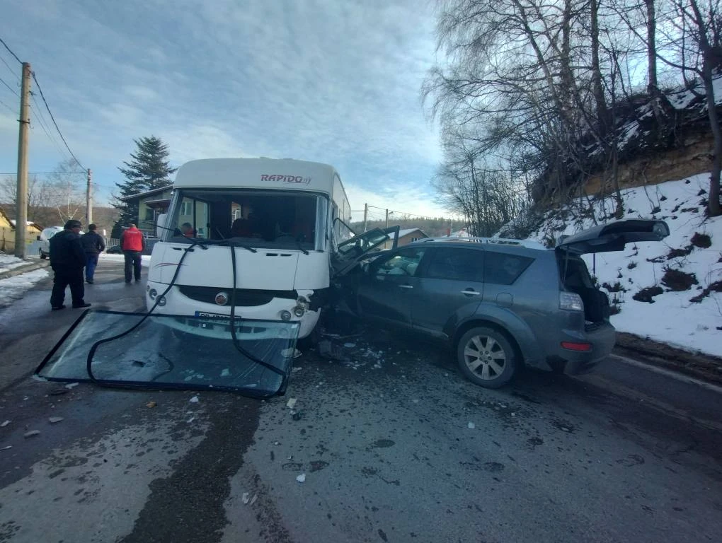 Брутално меле на един хвърлей от София СНИМКИ 