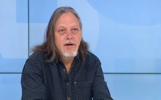 "Жените и децата назад, ще нападаме"! Диана Дамянова разкри какво е видяла на 20 метра от погрома на "Възраждане" 
