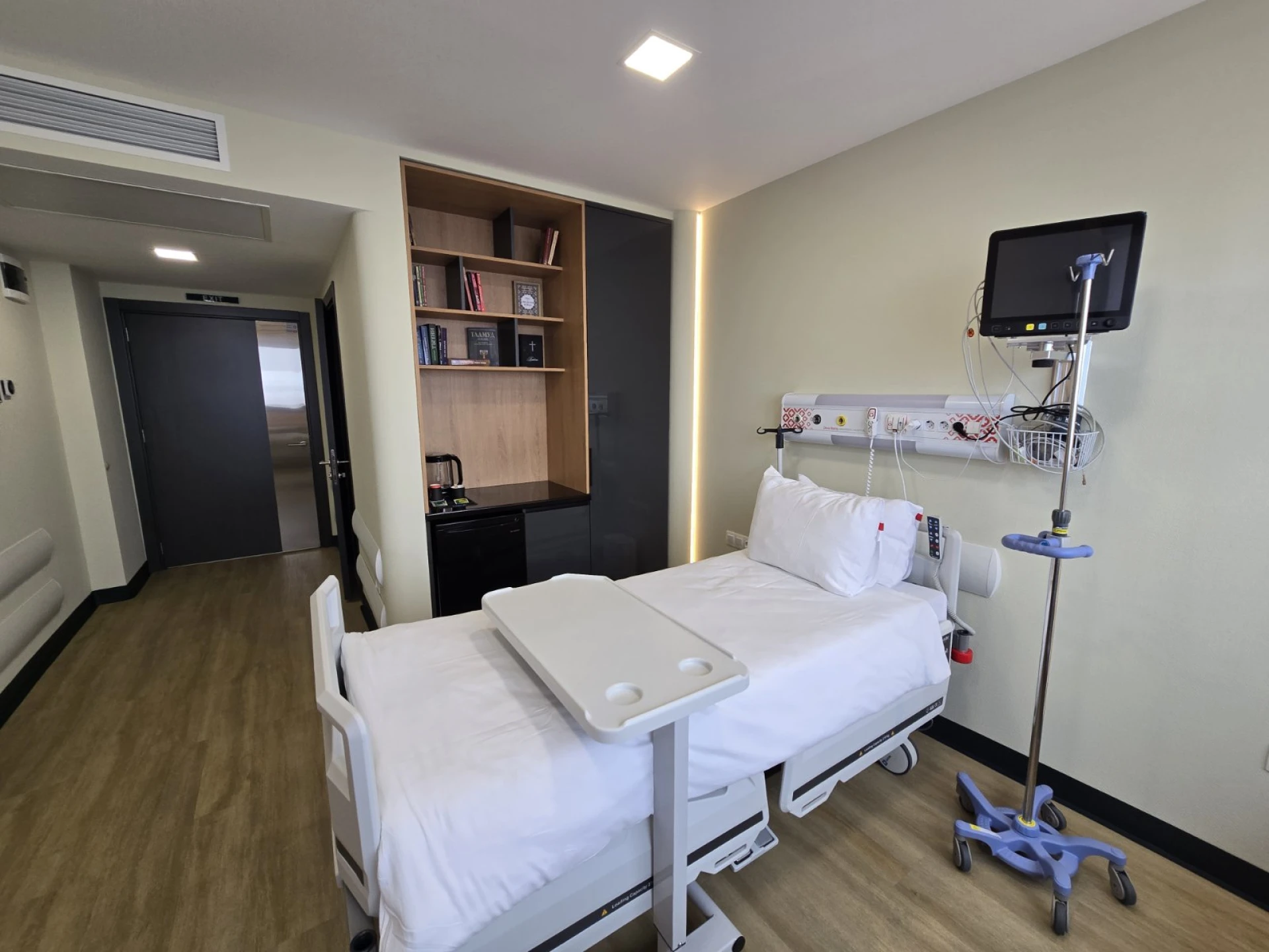 Пациентка: Това не е петзвезден хотел, а стая в бургаска болница ВИДЕО