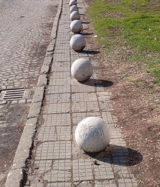 Ноу-хау: За тези паркинг колчета в Пловдив ще завижда цяла Европа